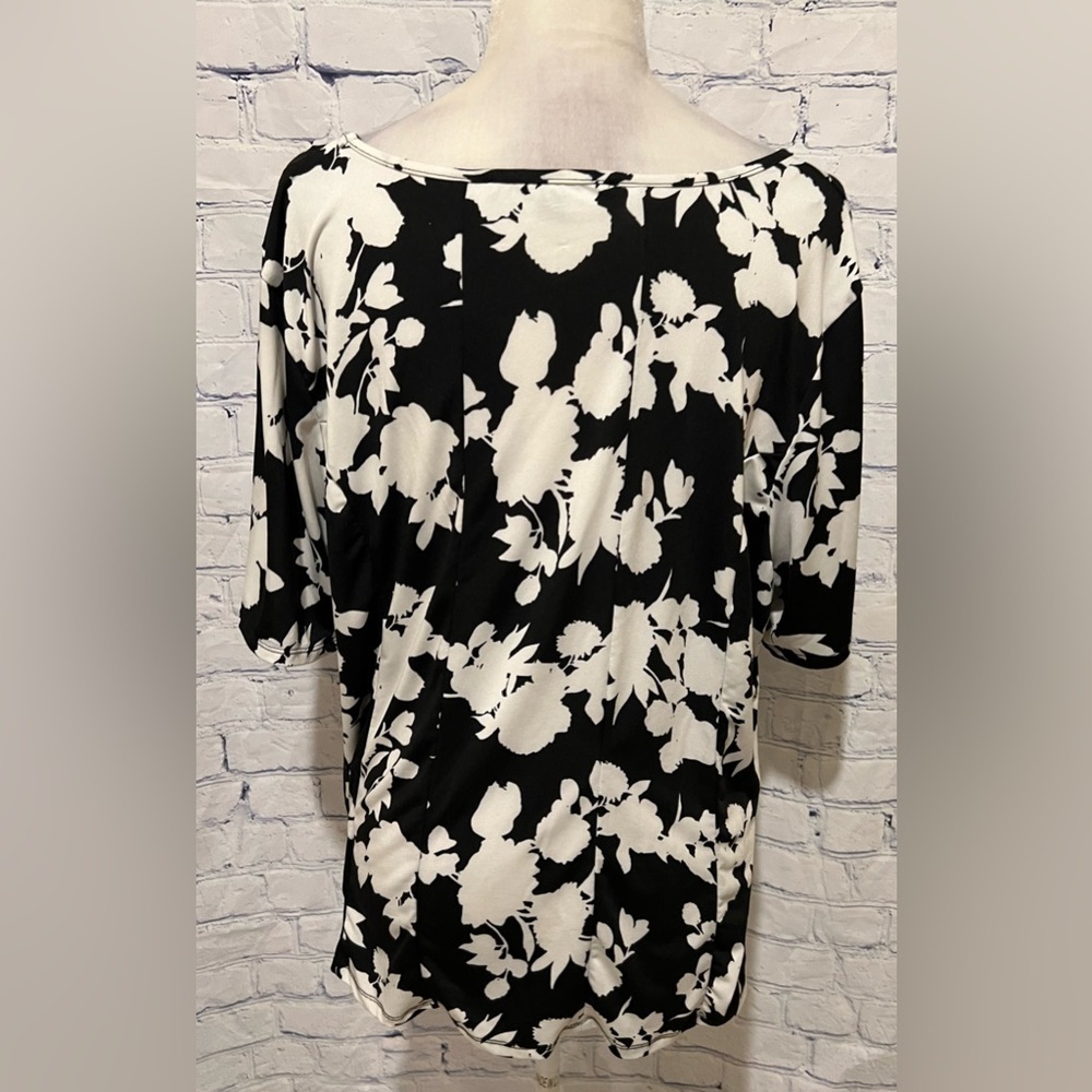 Zac & Rachel Woman Black-And-White Floral Top Size 1X - Picture 4 of 7